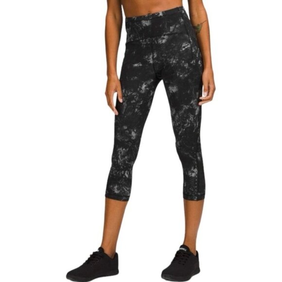Lululemon Swift Speed High-Rise Crop 21"Aquila Black Multi size 12 - Picture 3 of 12